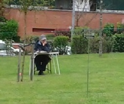 El señor SERRANO, juez de jilgueros, enjuiciando a mi jilguero el &quot;FiTO&quot;