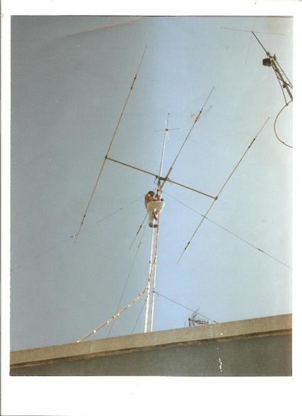 E:\Documents and Settings\Administrador.ILLUSION_V2\Escritorio\antena.JPG