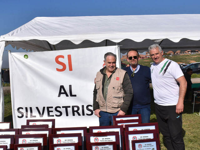 1581950440_1er-concurso-cante-club-ornitologico-el-verderon-thumb.jpg