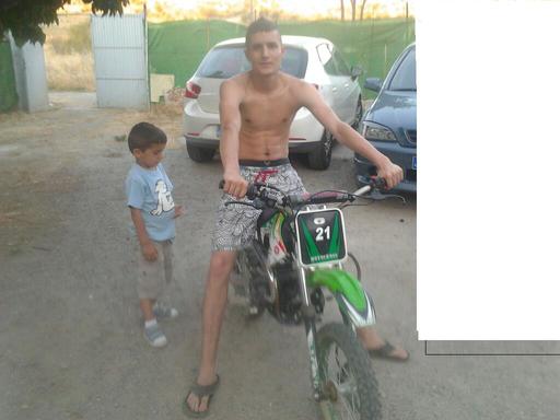 yo moto.jpg